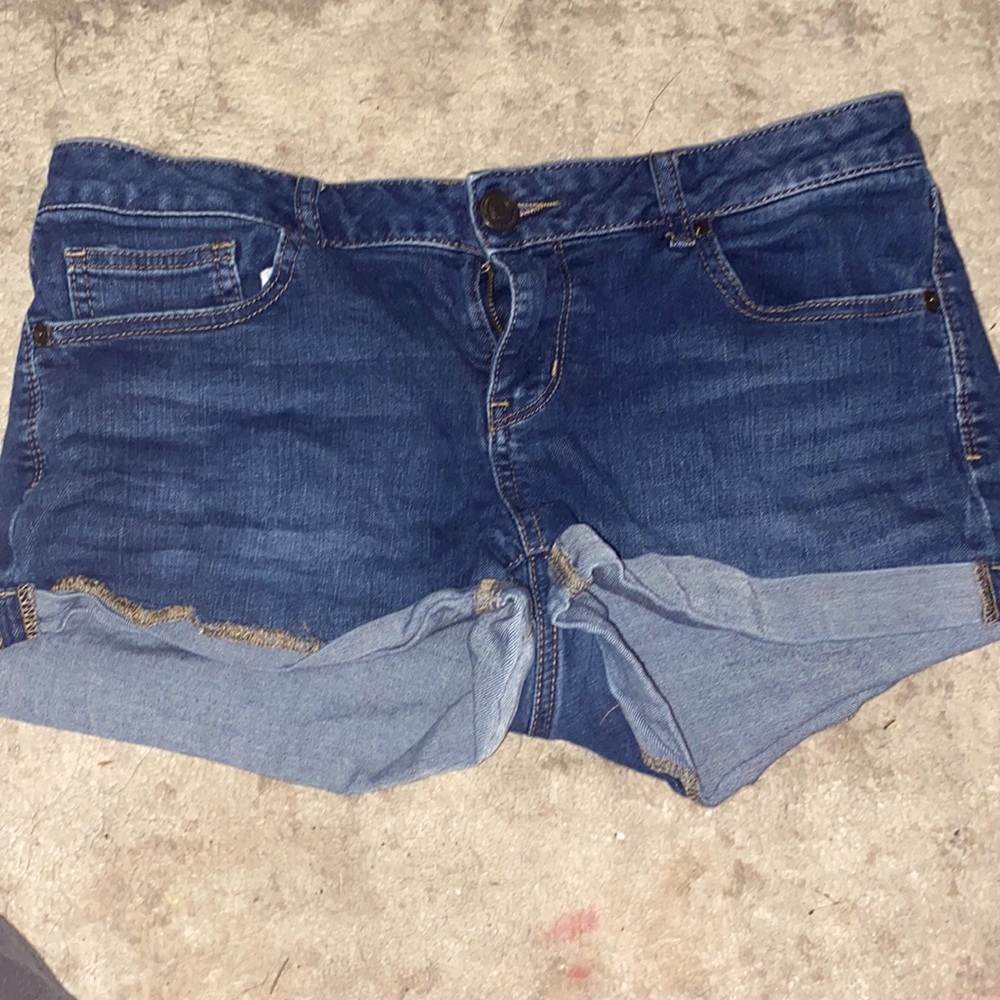Size 11 shortie Jean shorts